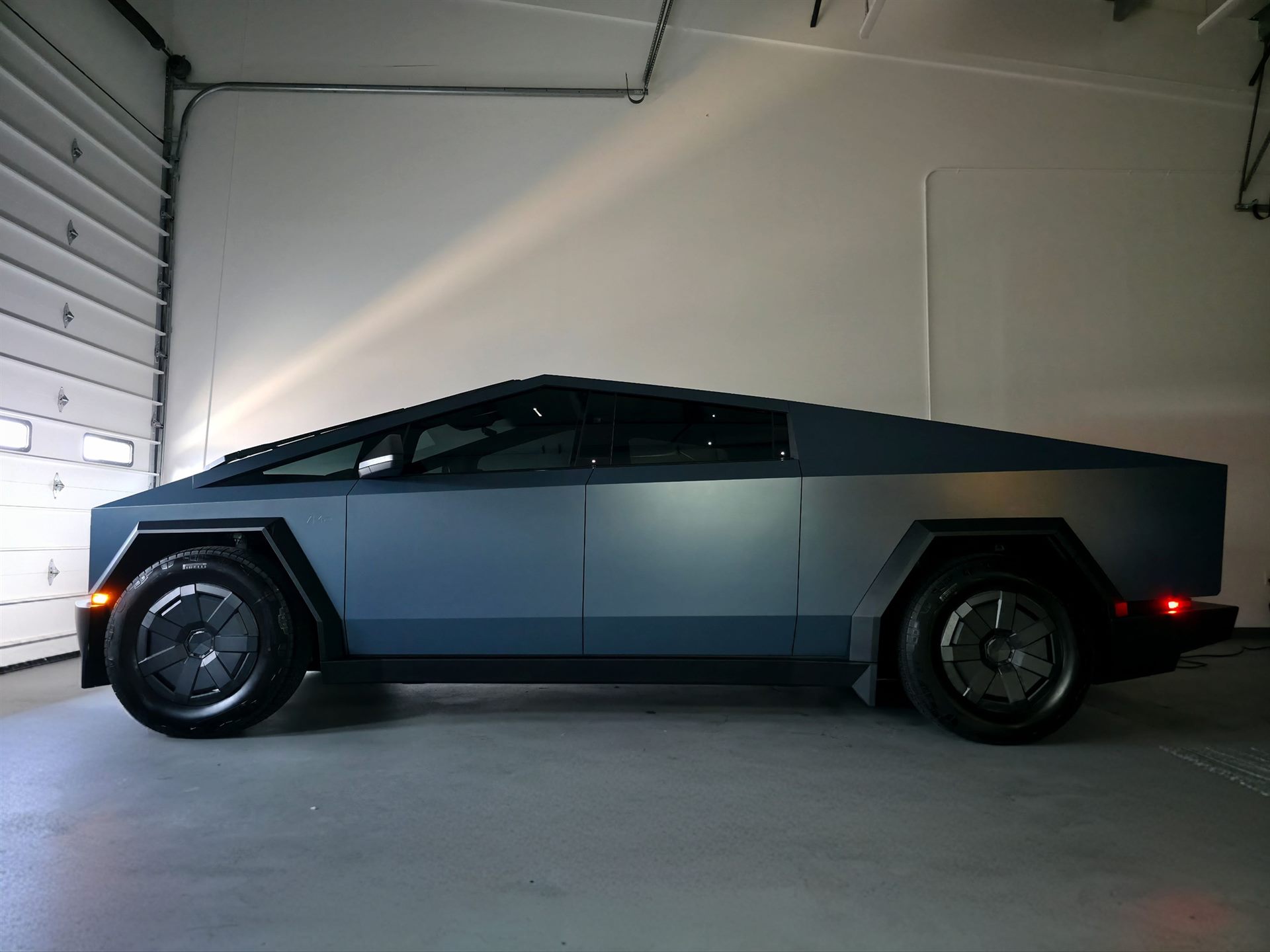 Audi full tint